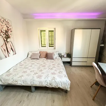 Golden Elio Apartment Pula Exterior photo