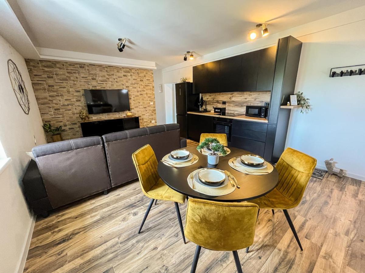 Apartment Golden Elio Pula