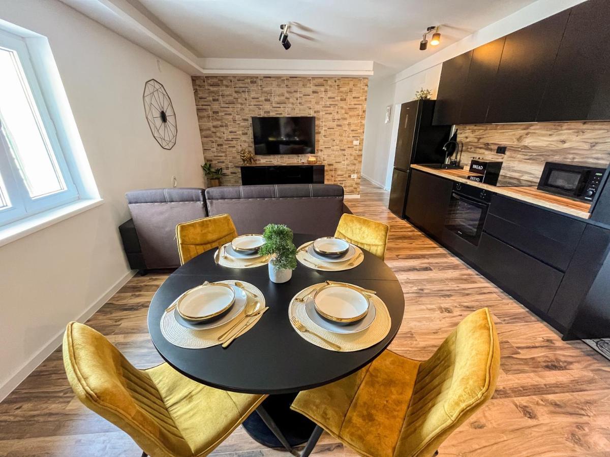 Apartment Golden Elio Pula